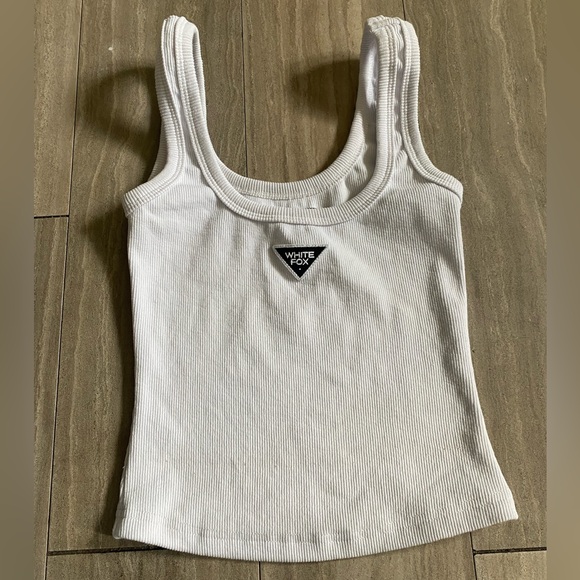 white fox Tops - white fox logo Women's White Ribbed Tank Top cropped size xxs